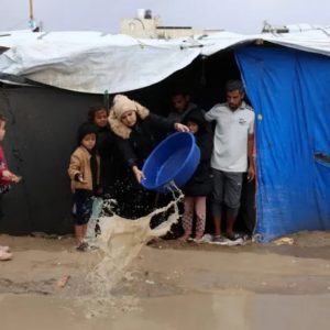 حملة "سقفٌ من رحمة"